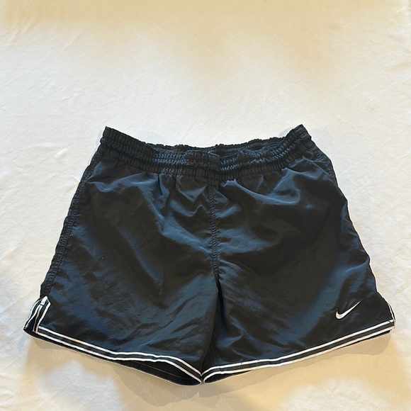 Nike vintage‎ women’s lined  Athletic running Shorts large EUC - Picture 1 of 4